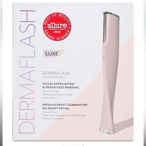 NWT Dermaflash Luxe